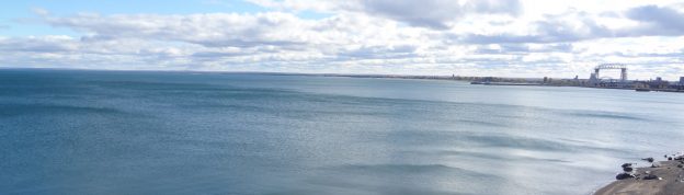 Outdoor Dining & Lake View Restaurants in Duluth