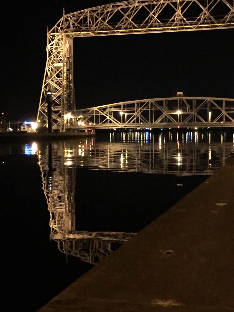 lift_brdge_night_photography_duluth_mn_erin_kotzenmacher