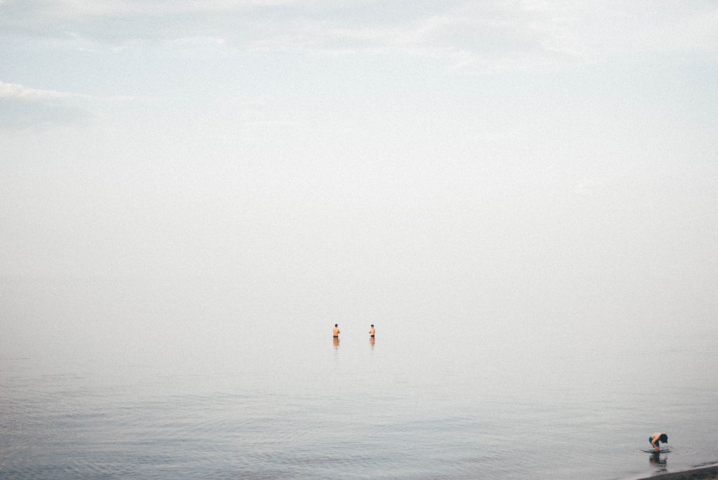 summer_beach_swimming_great_lake_duluth_minnesota_menique_koos