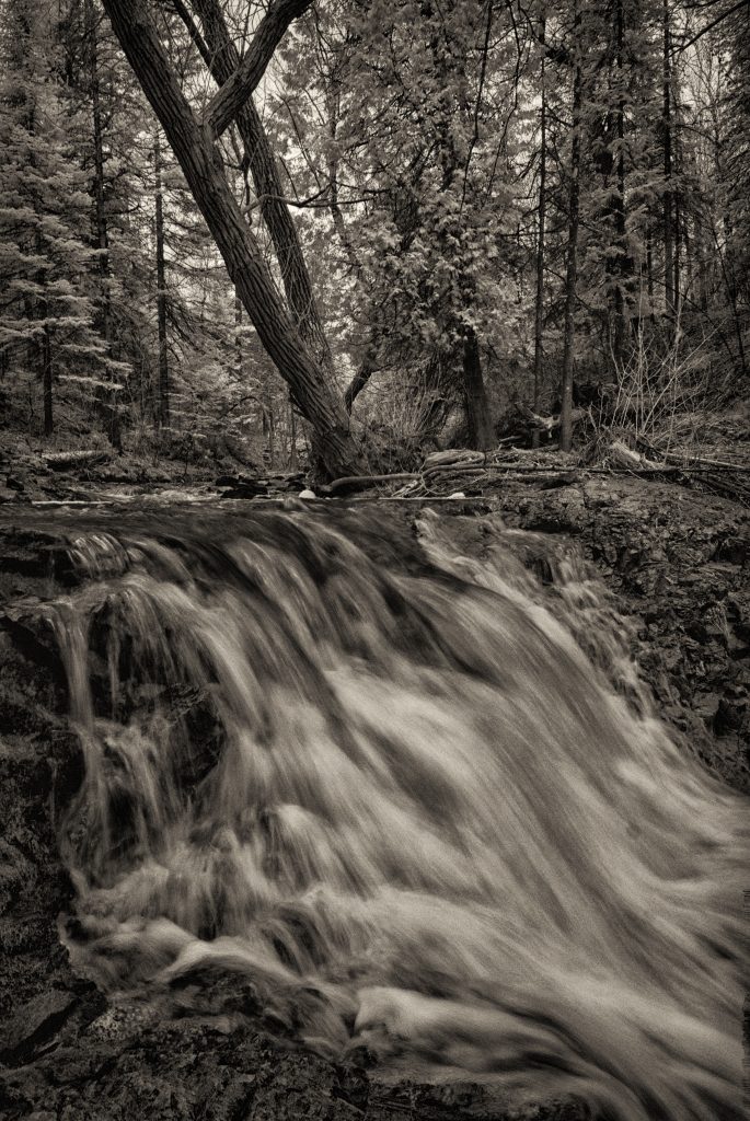 16-04-18TischersCreek720-064BW-duluth-mn-christopher-paris