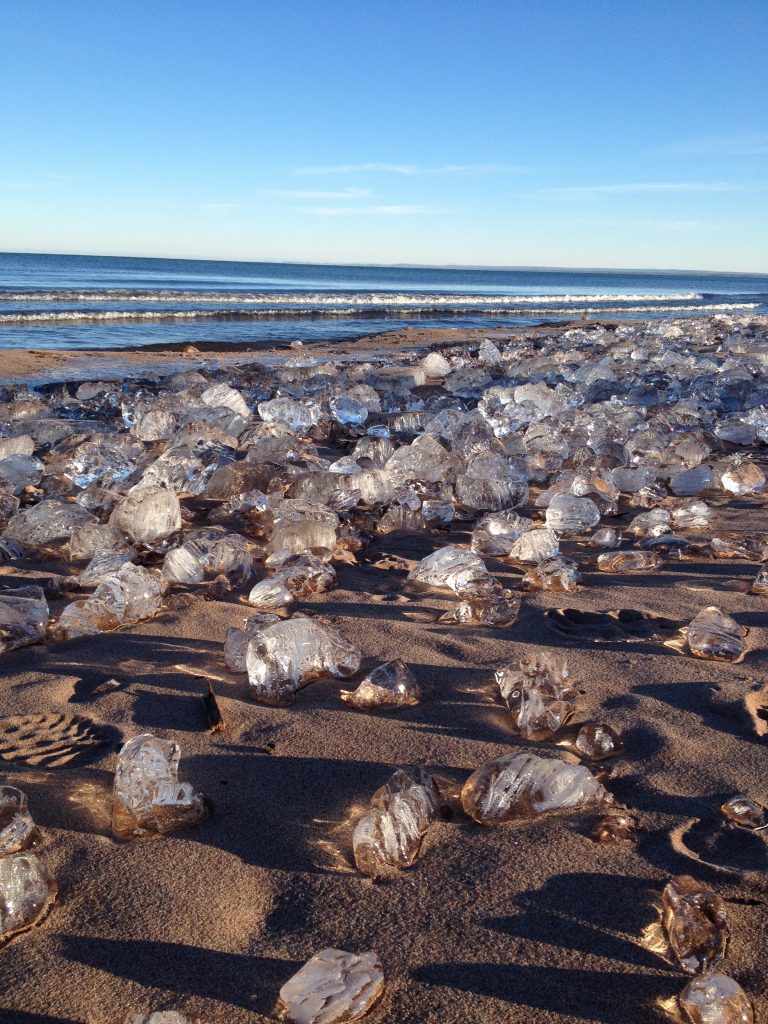 lake_superior_ice_winter_photography_melissa_maki