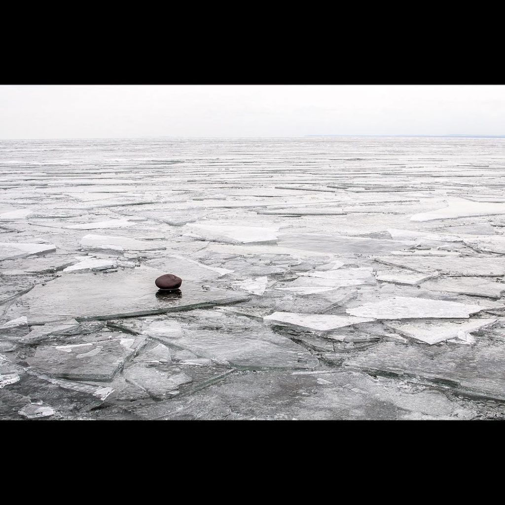 rock-frozen-Brighton-Beach-duluth-winter-jon-schelander